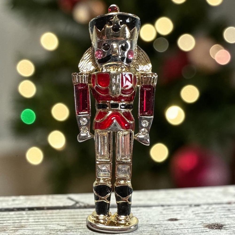 Monet Nutcracker Brooch Pin Red Black Enamel Rhinestone Holiday w‎ Box
